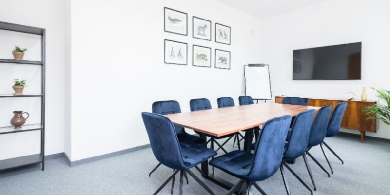 Sopocka Pracownia otwarta oferuje przestrzenie idealne dla mniejszych grup. Na zdjęciu jedna z dostępnych sal. Fot. Sopocka Pracownia Otwarta Sopocka Pracownia otwarta oferuje przestrzenie idealne dla mniejszych grup. Na zdjęciu jedna z dostępnych sal. Fot. Sopocka Pracownia Otwarta